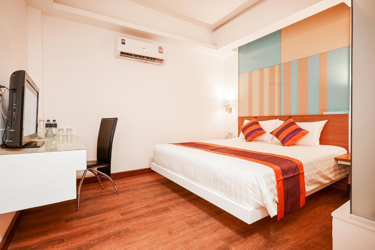Studio Asoke Bangkok Kültér fotó