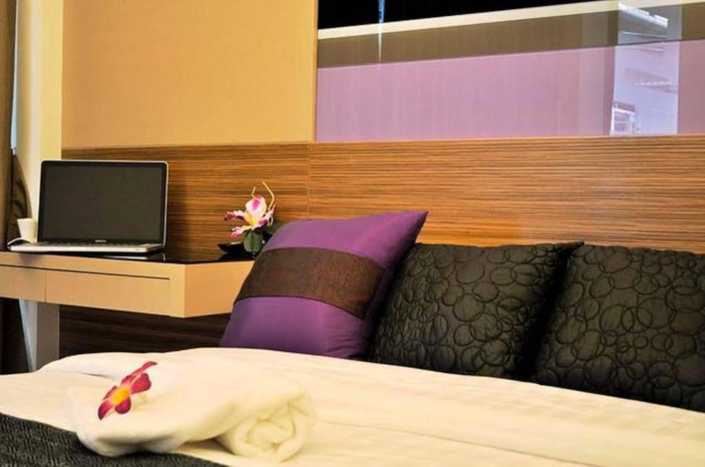 Studio Asoke Bangkok Kültér fotó